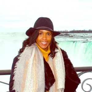 Meet your Posher, Symone